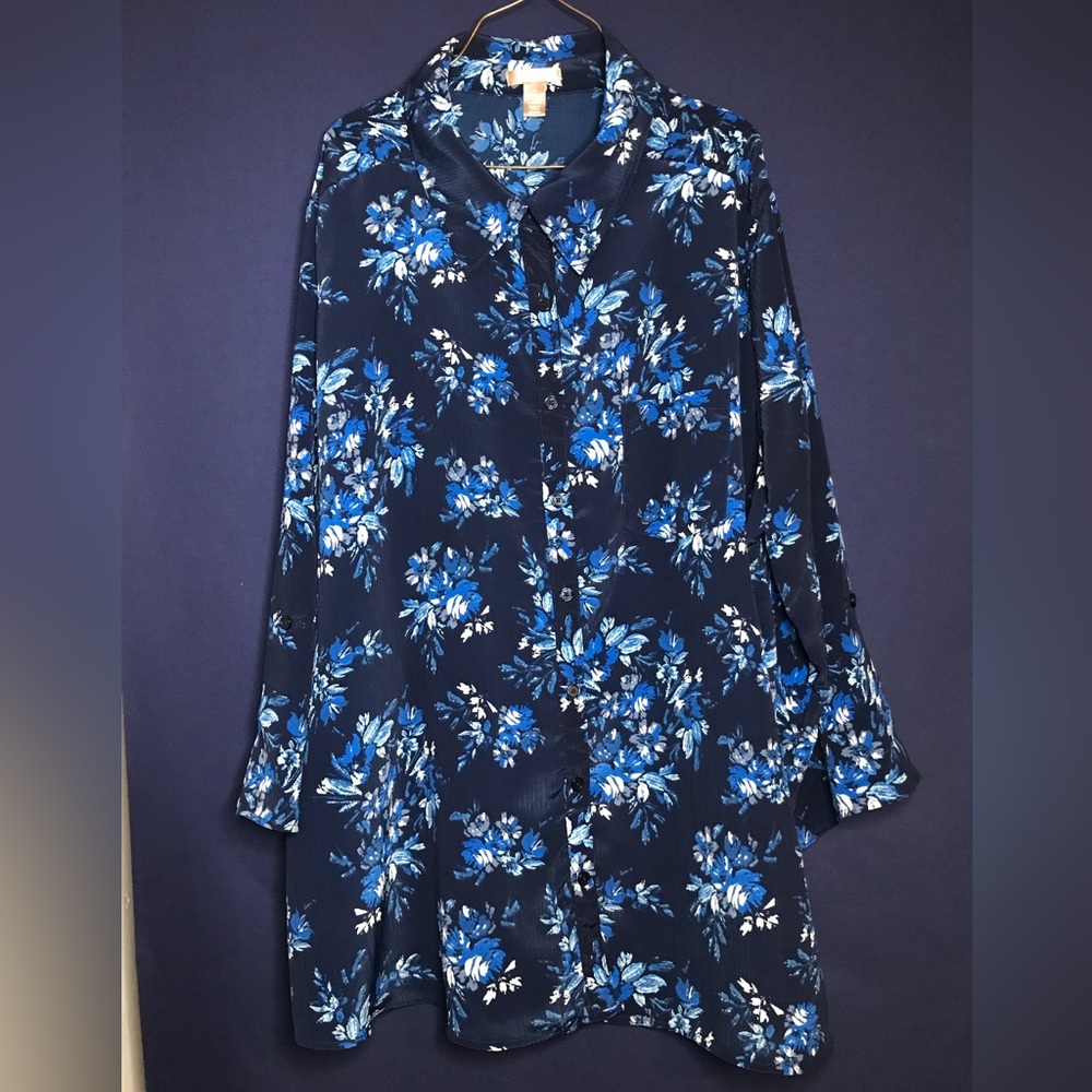 White stag blue blouse with flowers